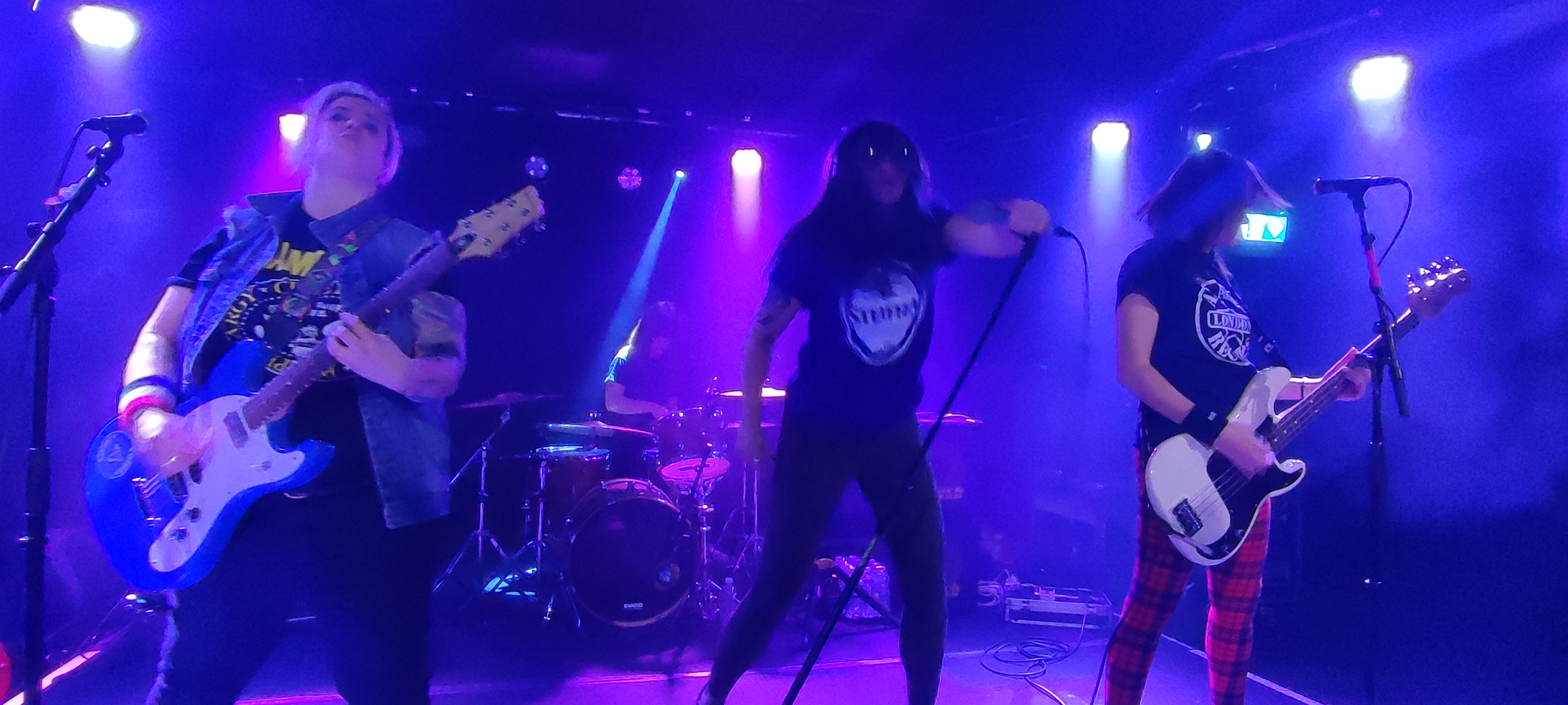 Ramonas2025-10-22RatingerHofDusseldorfGermany (5).jpg